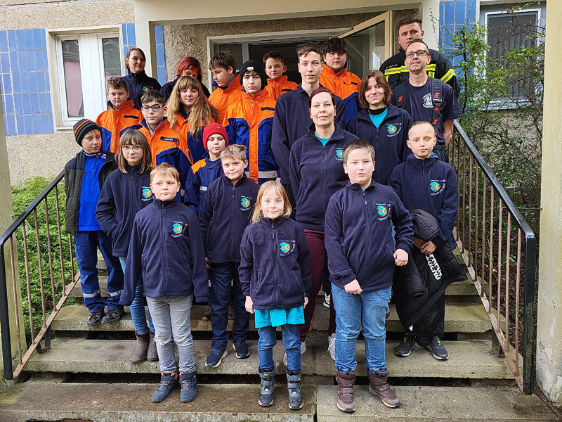 Gemeinsame Ausbildung mit dem Jugendrotkreuz in Weißwasser